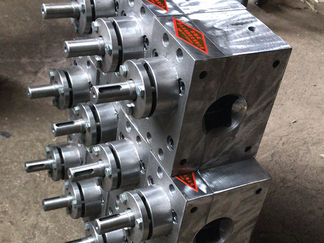 RT系列熔體泵/熱熔膠泵